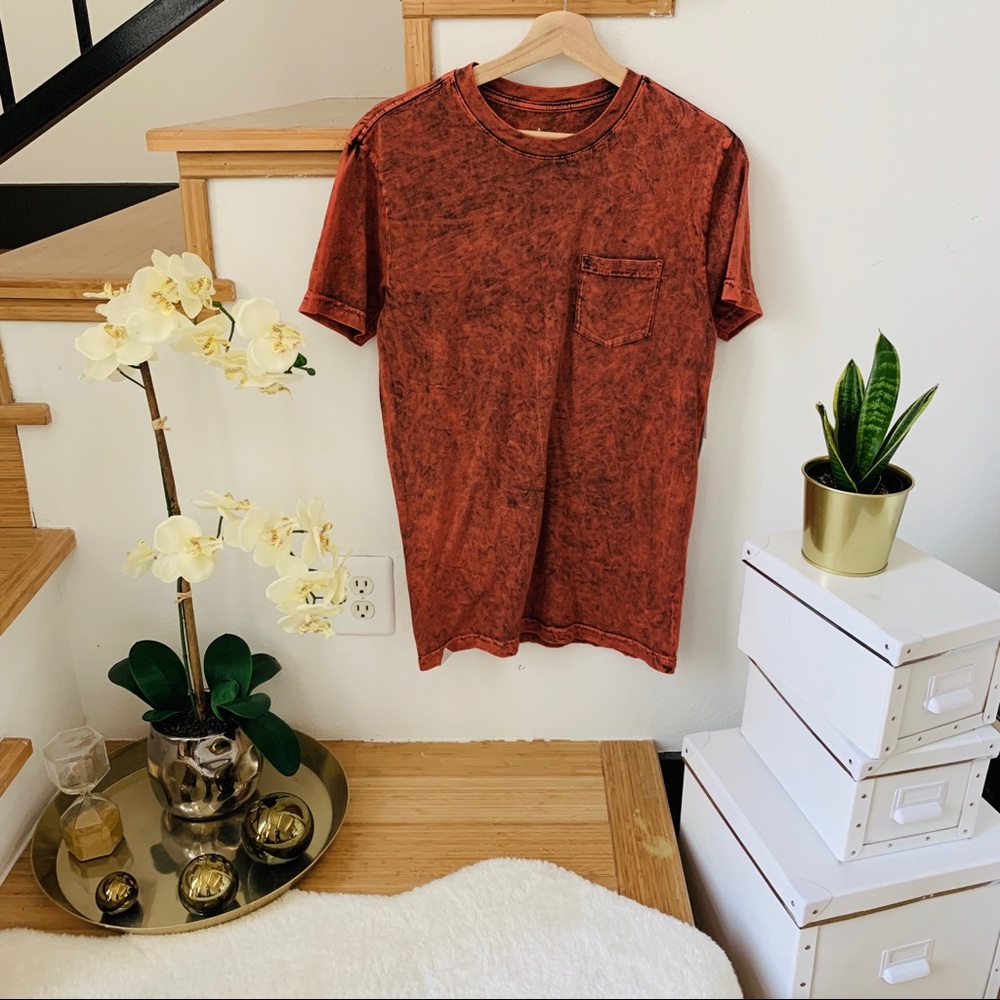 NWT - Altamont T-Shirt